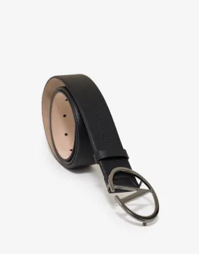 Black 'V' Buckle Grain Leather Belt -